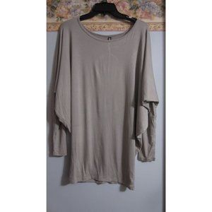 Lock & Love Medium Beige Tunic Ballet Core Dolman Top